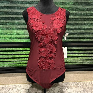 Active USA Women’s Sheer Floral‎ Lace Front Maroon High Neck Bodysuit Large NWT